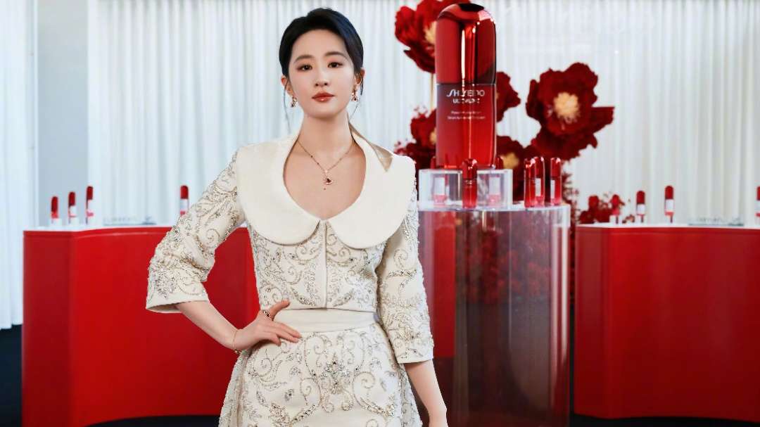 AI刘亦菲，狂草极品人妻！}