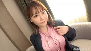 SIRO-4796 [第一枪] [巨乳女老师] [连续喷] 一个有著孩子无法表现的性欲的巨乳Dirty 小音乐老师下来了。狰狞的表情里没有神官的尊严，化身为吞噬色欲的女脸.. 网上AV应用→AV体验拍摄1761}