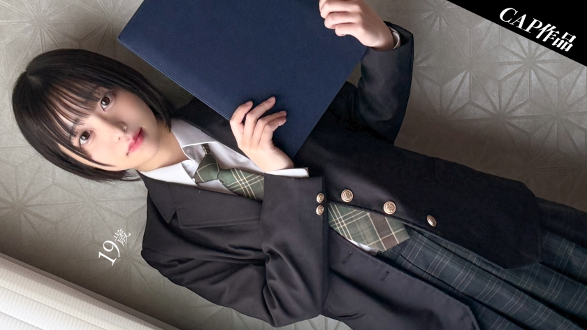 326FCT-196 我用第一人称视角拍摄了我第一次和一位胸部较小、短发、拥有秘密账号的女孩约会的视频作为纪念。}