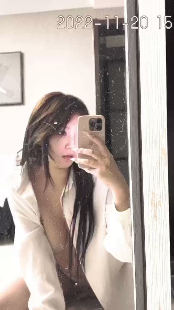 八万粉活动宠粉福利小视频！八万粉丝活动圆满结束，没中奖的宝贝们别灰心，九万粉丝还有机会！爱你们小辉辉！封面图