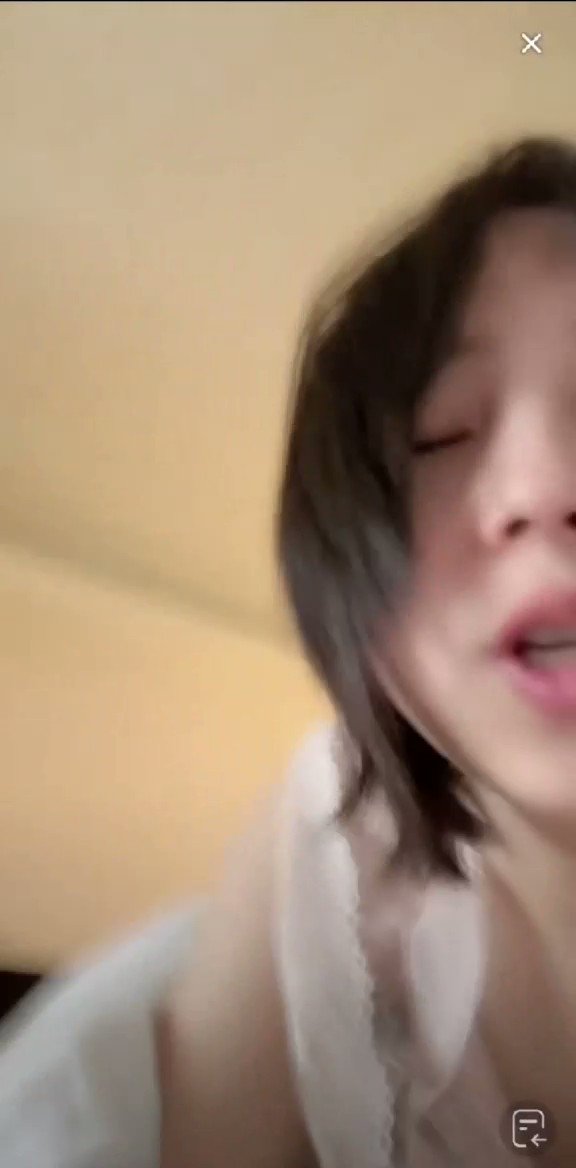 抖音直播 短发女生还是挺可爱的封面图