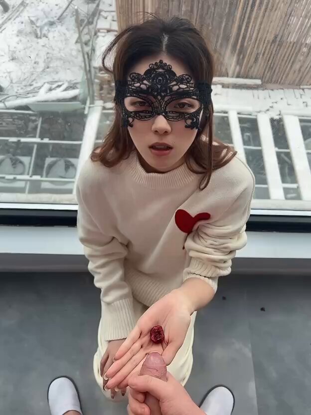 口爆颜射一个小姐姐专注于露脸口交视频?