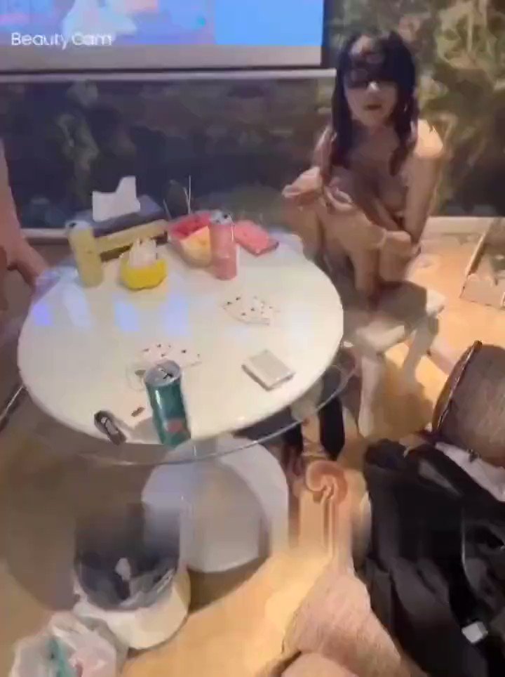 这点老公在旁边看的很刺激的呀封面图