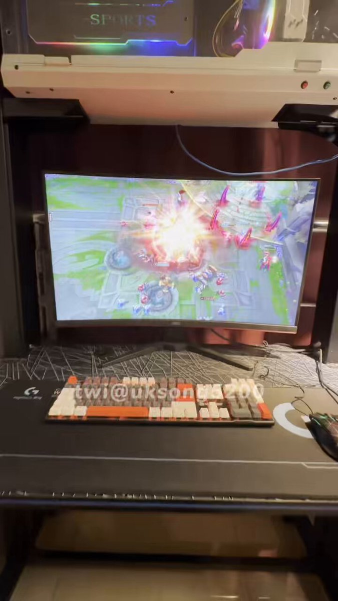 跟好兄弟开黑被威胁了这个视频的封面图