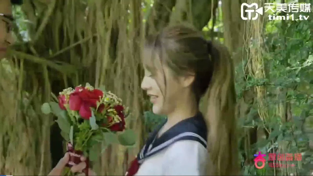 失恋少女小爽与音乐才子大斌唱K买醉一夜情封面图