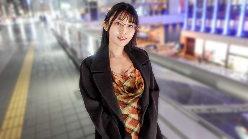 SIRO-5665 负能量眼镜女孩太色情了！一个总是抱怨自己不受欢迎的严肃女孩