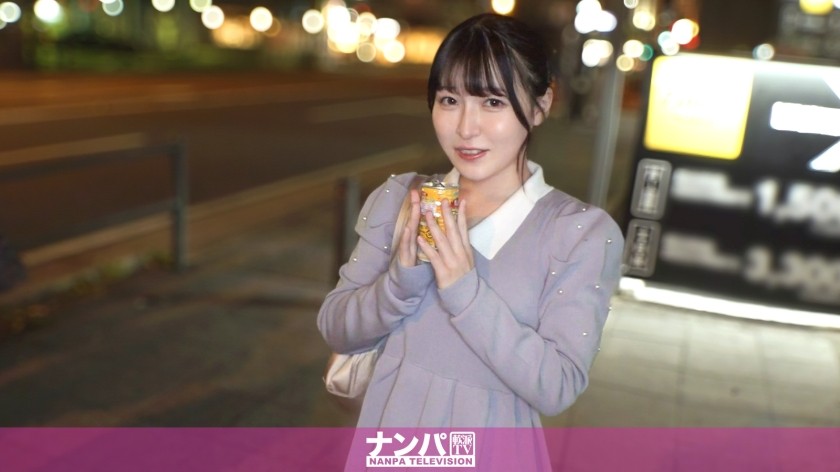 200GANA-3376 她纯白的肌肤总是与粉嫩的乳头相得益彰！这位糕点师的夜间形象极其放荡！