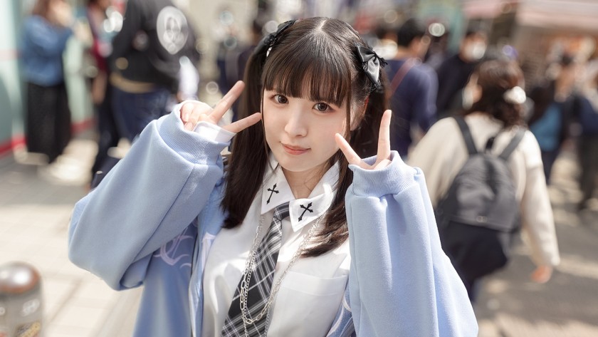 SIRO-5733 一位在原宿一带闲逛的女孩因为想要体验极致的性爱而报名！乙叶阿木